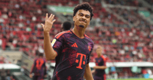 Augsburg 2-2 Bayern: Record Goal & Neuer Errors as Champions Held
